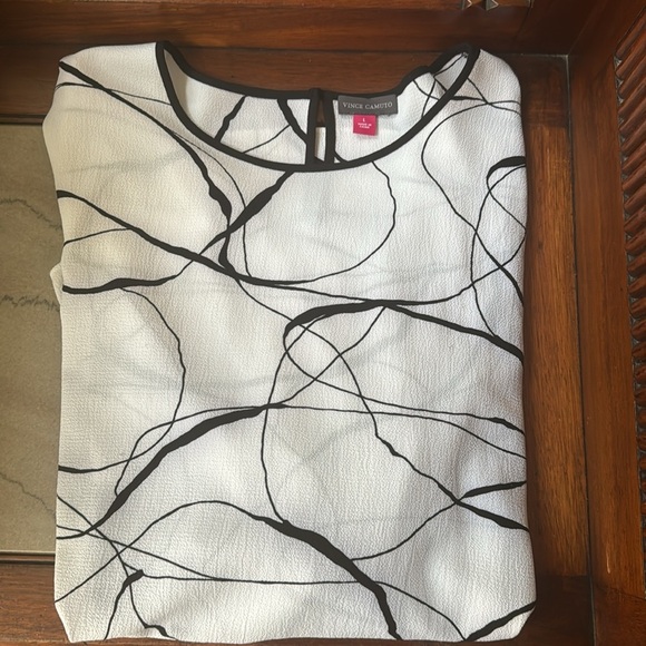 Vince Camuto Top - Large - Picture 7 of 8
